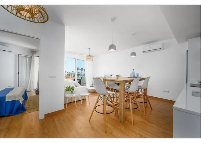 511 Torresol, Sea Views * 네르하